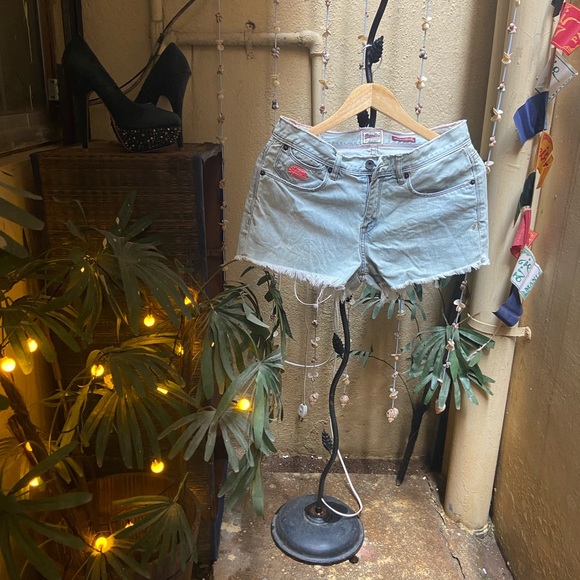 Superdry Pants - Super Dry Shorts. Size - 32